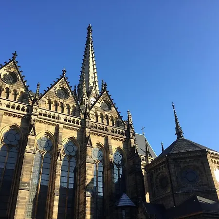 Im Herzen - Zentral In Lägenhet